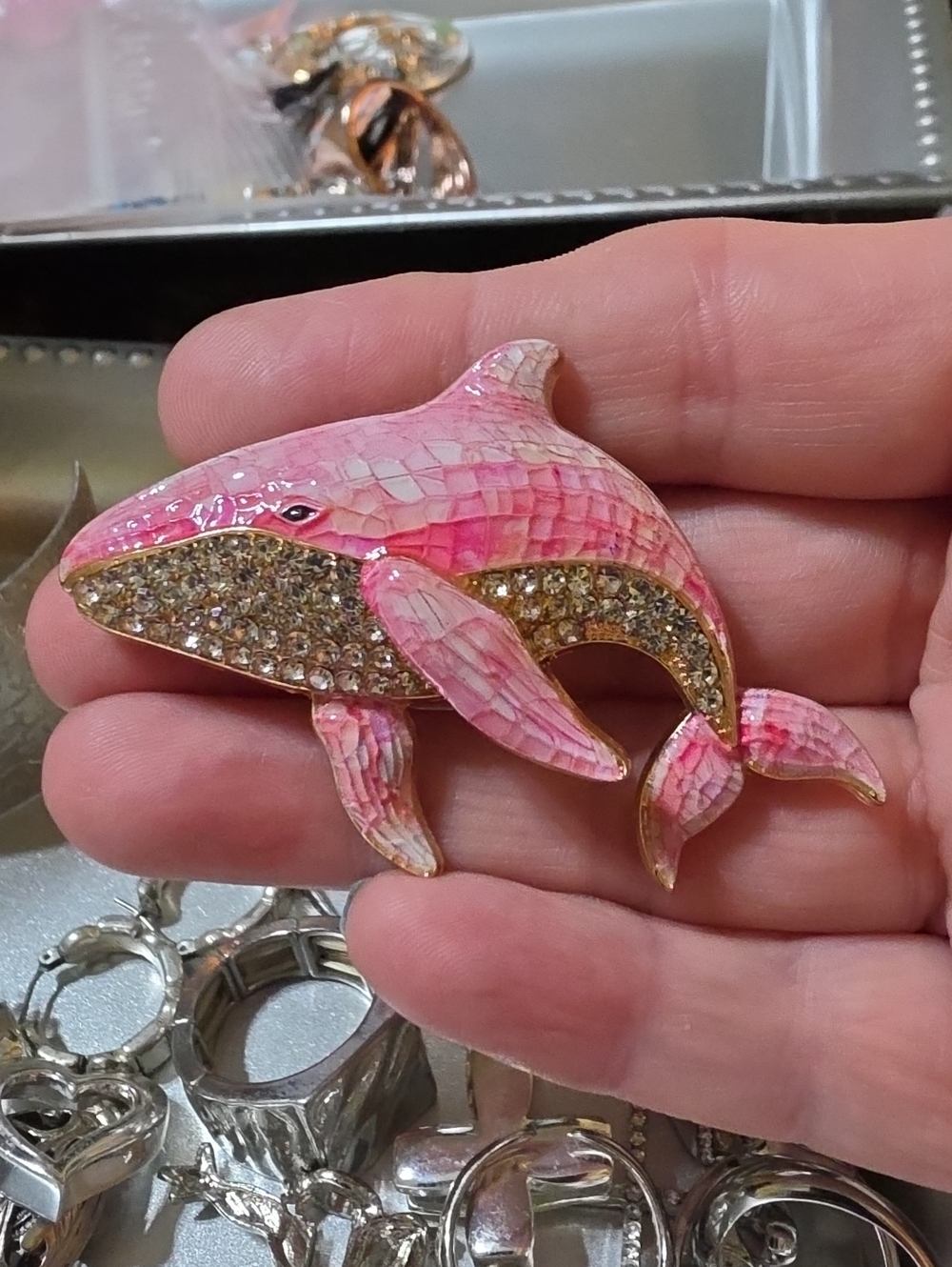 A21- Blingy Pink Whale!